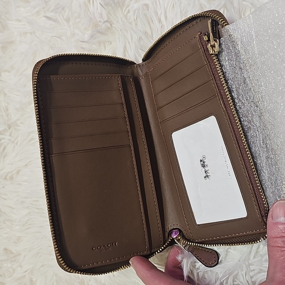 Coach Medium ID Zip Wallet In Signature Canvas Khaki/Saddle C4124 - Picture 7 of 10